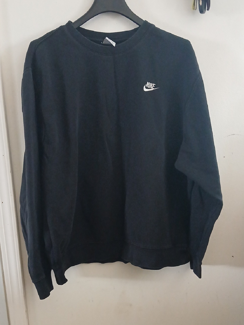 Nike Men's Black Crewneck Sweatshirt